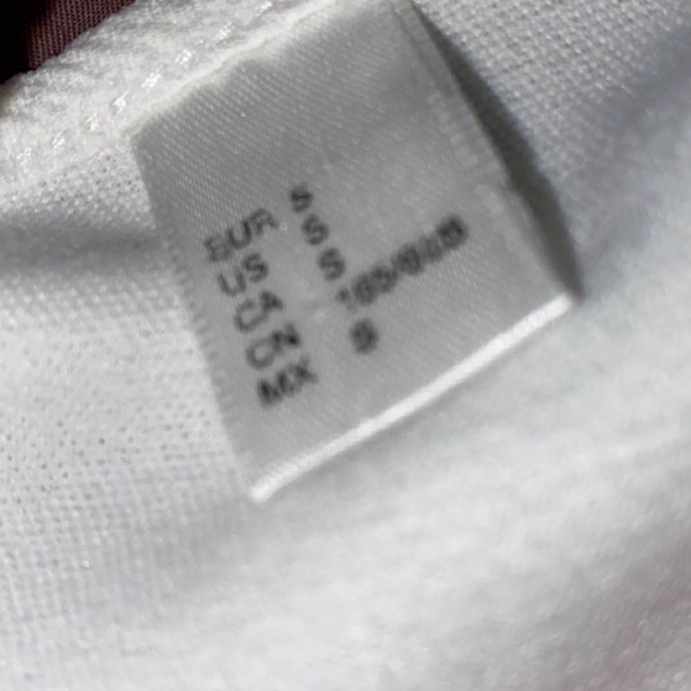 Size small - Picture 2 of 2